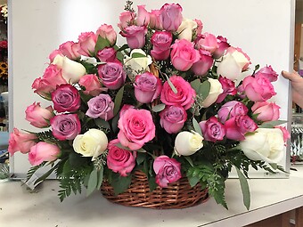 Grand Rose Basket Bouquet.